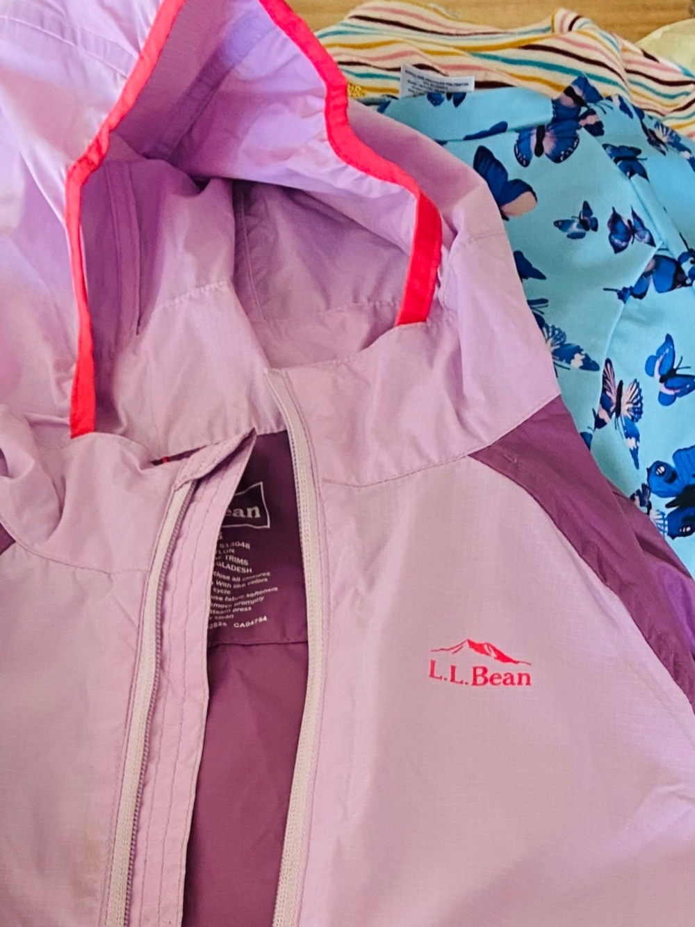 L.L Bean Girls windbreaker, water resistant